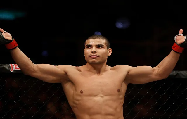 Paulo Borrachinha se tornará o brasileiro mais bem pago do UFC após renovação