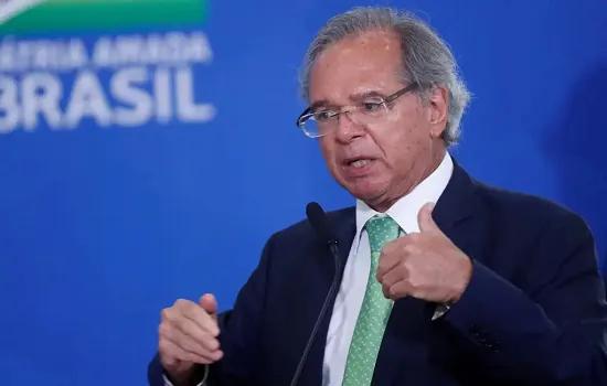 Guedes critica FMI após instituição indicar gastos desnecessários com auxílio