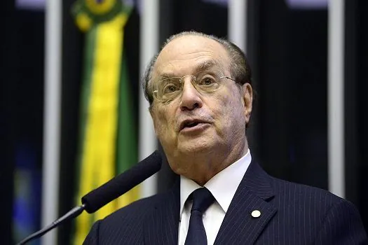 Paulo Maluf recebe alta hospitalar em São Paulo