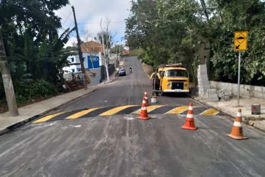 Obras de Ribeirão Pires conclui pavimentação da rua Francisco de Carvalho