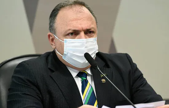 Em fala inicial na CPI da Covid