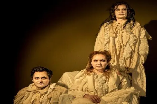 Espetáculo de teatro sensorial “Saudade é uma brecha no vazio do tempo” estreia em SP_x000D_