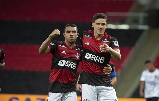 Pedro faz dois e Flamengo se classifica para as quartas de final da Copa do Brasil