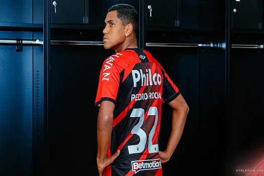 Athletico Paranaense contrata atacante Pedro Rocha, do Spartak Moscou