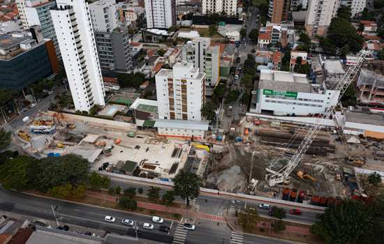 Linha Uni realiza concretagem em dois canteiros da Linha 6-Laranja nesta semana