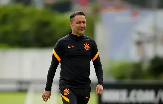 Vítor Pereira inicia preparação do Corinthians para “decisão” com a Portuguesa-RJ