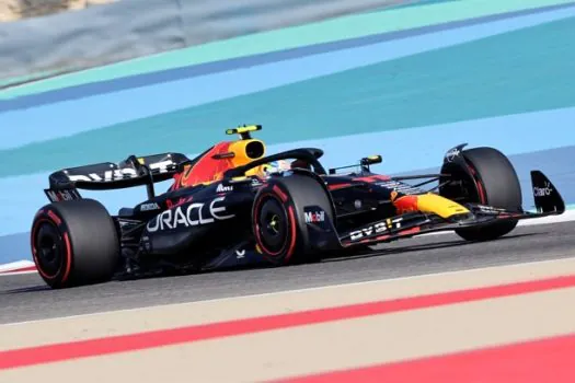 Pérez é o mais rápido no 1º treino da temporada da F-1; Aston Martin começa bem