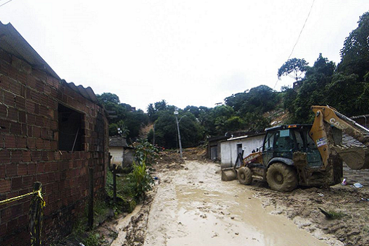 Número de mortos por chuvas em Pernambuco sobe para 120