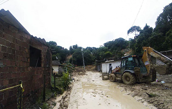 Número de mortos por chuvas em Pernambuco sobe para 120