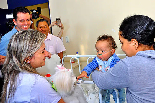 Pediatria do CHM receberá atividades periódicas de Pet Terapia