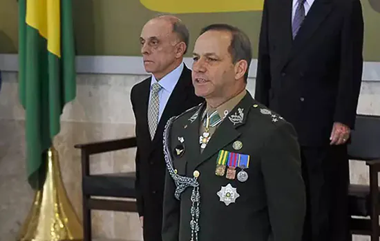 General diz que não autorizou uso de imagem em vídeo divulgado por Bolsonaro