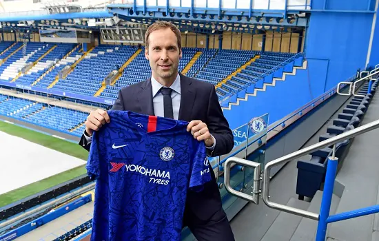 Ídolo Petr Cech deixa cargo de diretor técnico do Chelsea: “Um privilégio grande”