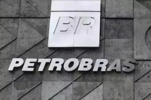 Desinvestimentos da Petrobras somam R$ 280,4 bilhões até julho, aponta OSP