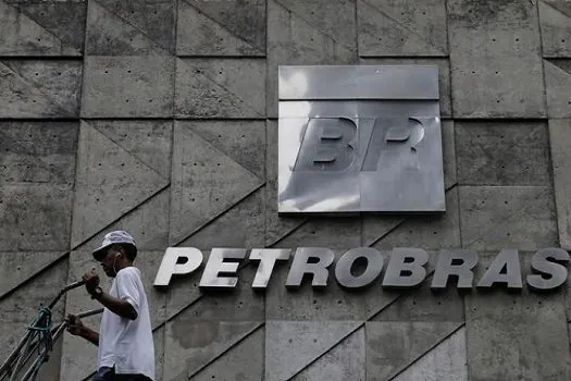 Petrobras recupera R$ 439 mi por acordos de leniência