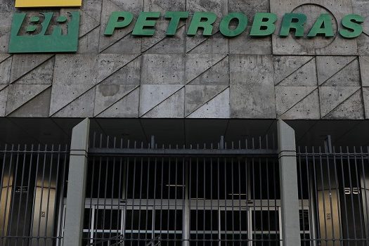 Petrobras aprova nova diretriz de formação de preços dos combustíveis