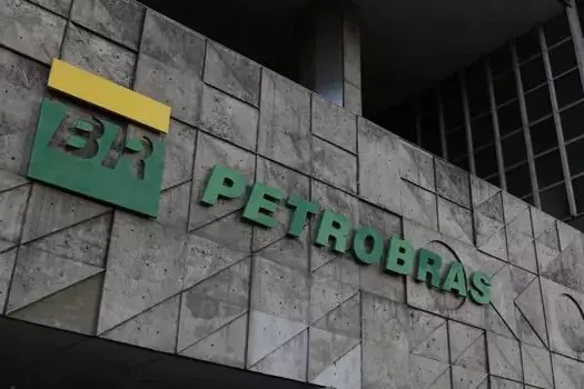 Petrobras bate recordes na venda e produção de diesel S-10 e prevê fim do S-500