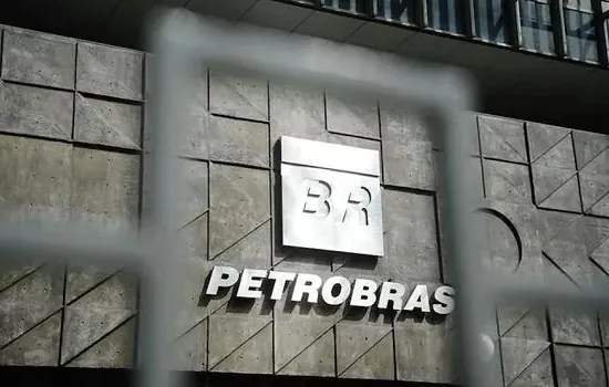 Petrobras nega defasagem em preços e ‘culpa’ metodologias