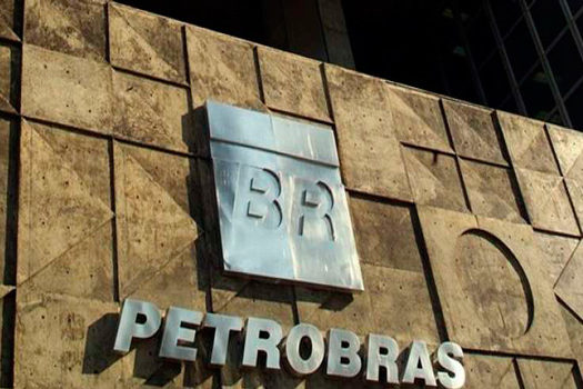 Petrobras perde R$ 600 mi com o furto de petróleo e combustíveis em dutos