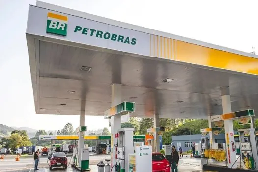 Petrobras: Nova estratégia comercial para gasolina e diesel segue referências de mercado