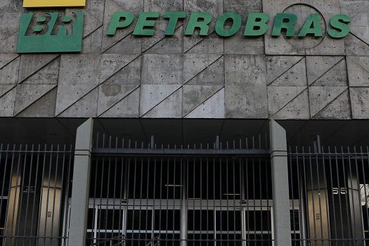 Petrobras Jovem Aprendiz tem 734 vagas em 14 estados e DF