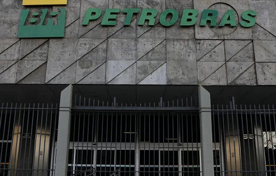 Petrobras Jovem Aprendiz tem 734 vagas em 14 estados e DF