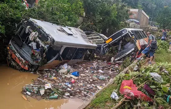 Tragédia na Região Serrana: Especialistas dizem que é preciso investir em habitação