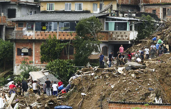 Número de mortos em Petrópolis sobe para 123