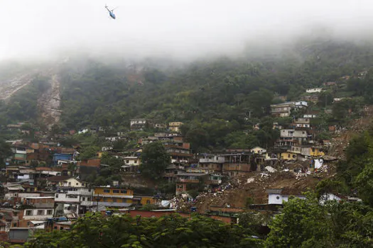 Petrópolis: Detran monta serviço para atender quem perdeu documentos na tragédia