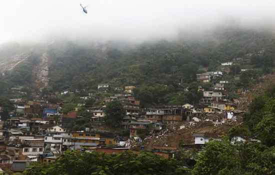 Petrópolis: Detran monta serviço para atender quem perdeu documentos na tragédia