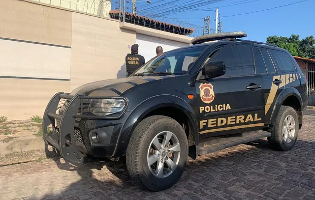 PF investiga grupo suspeito de roubar carga contrabandeada