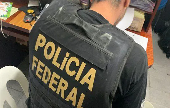 Polícia Federal (PF) cumpre mandados no RJ