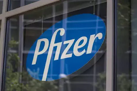 Pfizer oferece ao Brasil 100 milhões de doses da vacina se acordo com o país for assinado