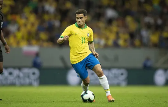 Tite resgata Coutinho