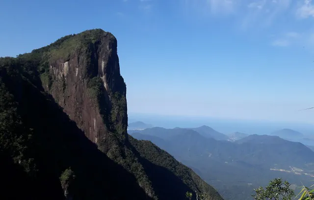 Fundação Florestal alerta sobre fechamento do Pico do Corcovado por conta das chuvas