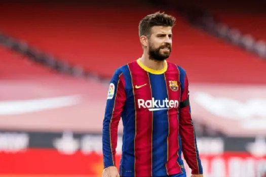 Capitão Piqué admite que ‘há uma série de problemas’ no Barcelona após insucessos