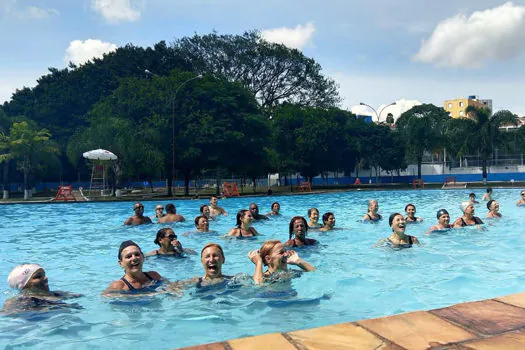 Piscinas dos Centros Esportivos reabrem após período fechadas por conta da pandemia