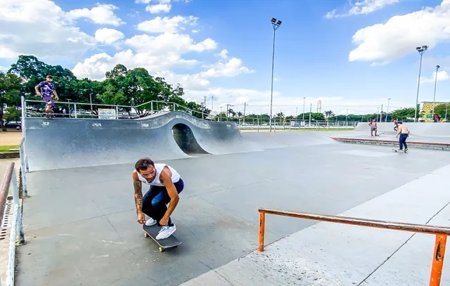 Com mais de 120 pistas públicas