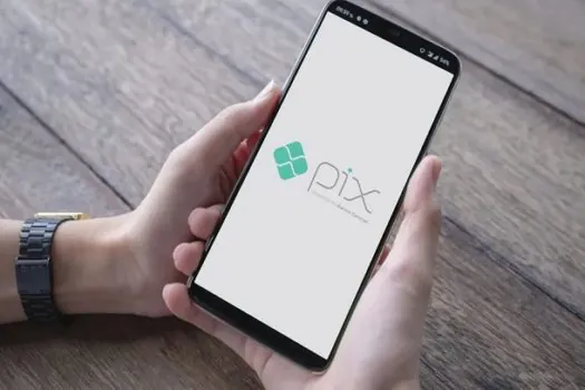 Pix terá novas mudanças para elevar segurança a partir de 5 de novembro, anuncia BC_x000D_