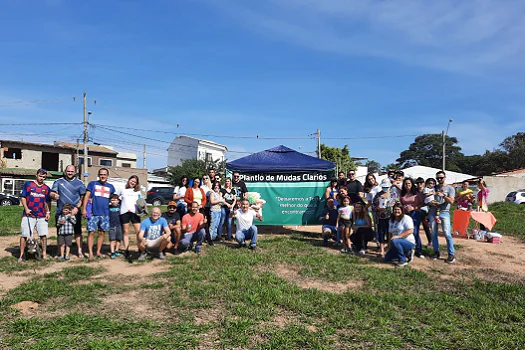 Plantio de mudas ajuda a preservar nascentes em Sorocaba