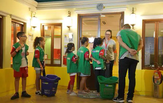 “Embaixadores do Esporte” visitam a estação Plástico Transforma