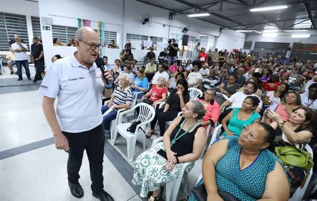 Moradores da região Norte de Diadema encaminham demandas e fazem elogios