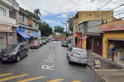 Policial baleado após suspeito tomar arma em SP recebe alta