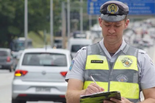 PM Rodoviária reforça o policiamento nas estradas durante o feriado