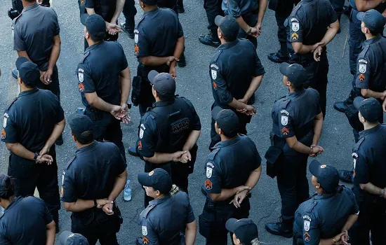 Estado do RJ terá câmeras em uniformes de PMs a partir de segunda (30)