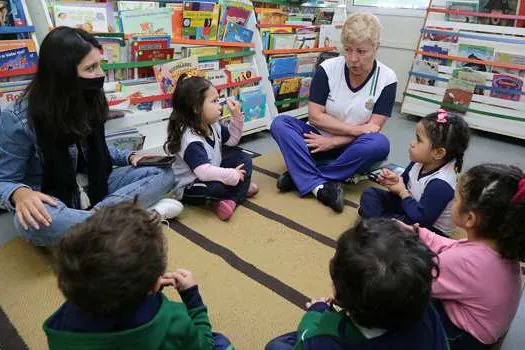 Escola municipal de São Caetano cria podcast com histórias contadas pelos próprios alunos