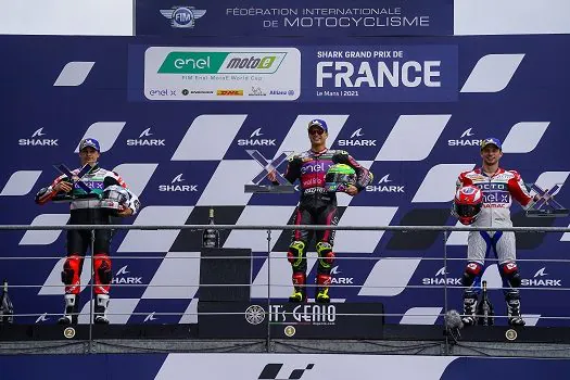 MotoE: Eric Granado vence com ultrapassagem nos metros finais na França