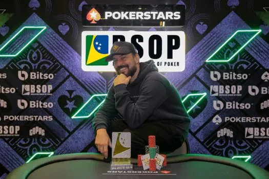 Gabriel, o Pensador vence torneio de poker em Brasília