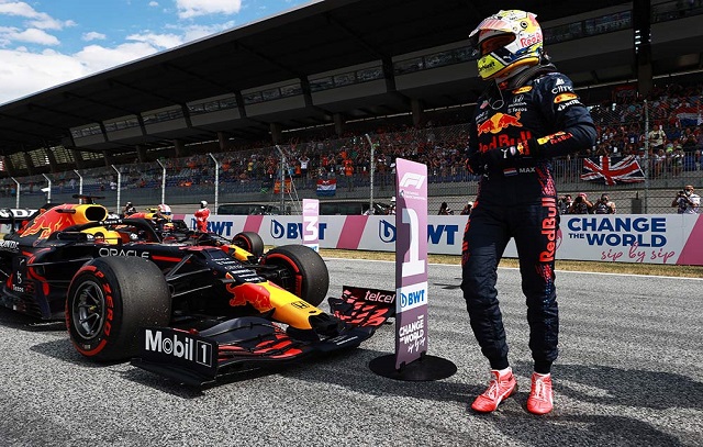 Verstappen brilha em treino no GP da Áustria e fatura 4ª pole consecutiva