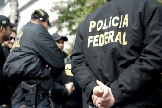 Polícia Federal realiza operação contra tráfico internacional de drogas