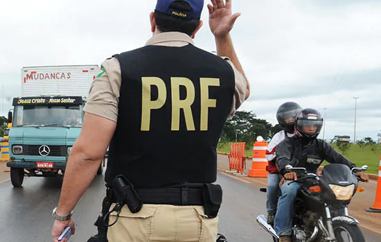 Movimento nas estradas federais aumenta no feriado da Semana Santa